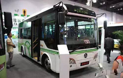 充電機(jī)充電電池的客車 充電機(jī)充電電池的客車