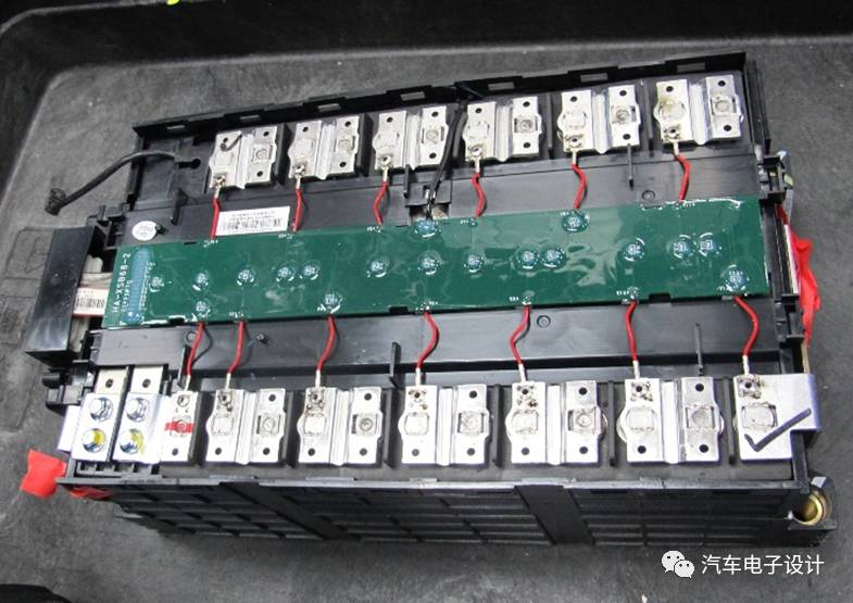 充電機(jī)充電線路板FPC在動(dòng)力蓄電池上的應(yīng)用方案