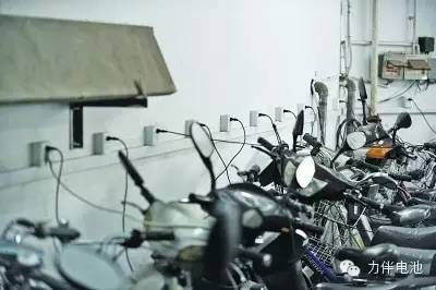 電動車充電機充電蓄電池充電時間如何調(diào)整才能不過充呢？