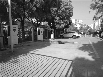 安裝在幼兒園旁的高壓充電機-充電樁沒有任何防護措施該怎么辦？