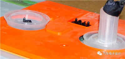 BMW與Tesla設(shè)計(jì)的智能充電機(jī)充電蓄電池系統(tǒng)哪家更強(qiáng)？