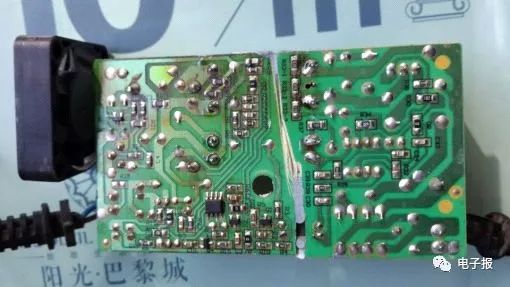 組合電路板法快速修理電動(dòng)車蓄電池充電機(jī)的技巧 組合電路板法快速修理電動(dòng)車蓄電池充電機(jī)的技巧