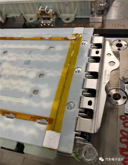 Martin Tripp爆料了哪些充電機(jī)充電蓄電池的黑材料 Martin Tripp爆料了哪些充電機(jī)充電蓄電池的黑材料